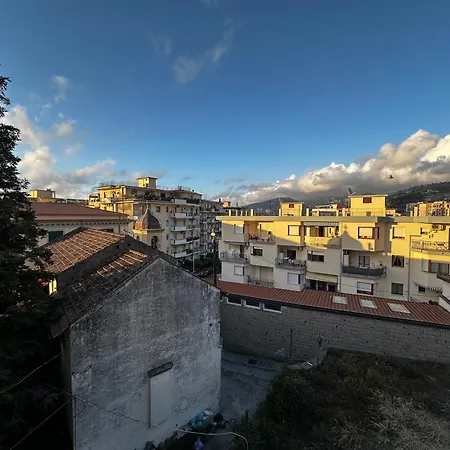 Apartman Fabrizio Surrounded By Greenery In The Center *