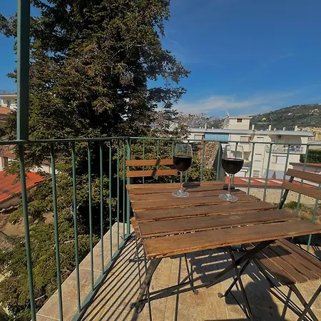Fabrizio Surrounded By Greenery In The Center Sorrento